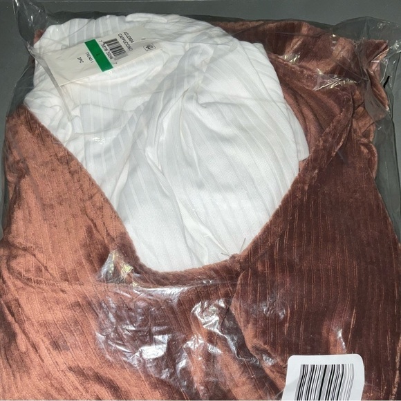 Planet Gold Belted Sweater & Dress Set. Brown/White. Size- Large NWT - Picture 5 of 5